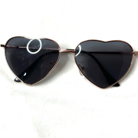 Heart Shaped Sunglasses - Picture 2 of 6